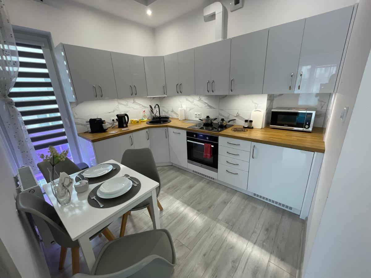 Apartament Nowoczesny Komfortowy Kustronia Z Garazem Balkonem Wanna Bielsko-Biała Eksteriør bilde